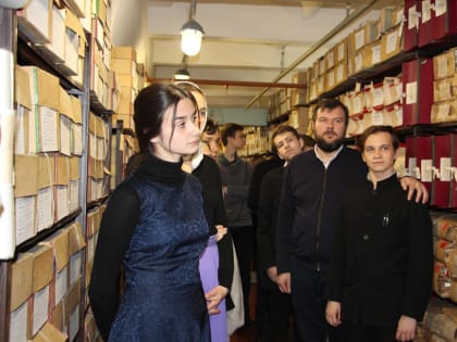 ЛЕКЦИЯ В ГОСУДАРСТВЕННОМ АРХИВЕ ЯРОСЛАВСКОЙ ОБЛАСТИ