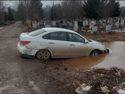 В Ярославле выделяют деньги на ремонт дорог к городским кладбищам