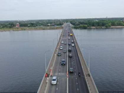 Водителей предупредили о работах на Октябрьском мосту Ярославля