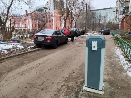 В Ярославле путь к школе перекрывают шлагбаумом