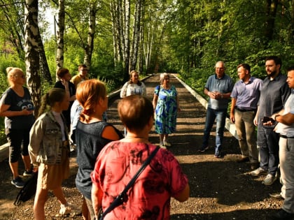 Жители Дзержинского района Ярославля обсудили благоустройство парковой территории