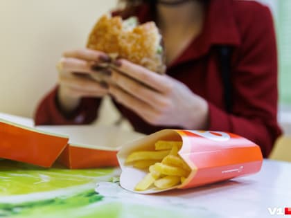 «Это бич современного мира». В России выросло число людей с ожирением — как с ним бороться