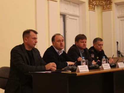 Артем Молчанов встретился с народными дружинниками