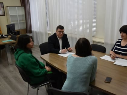 Прием граждан: личные вопросы нередко имеют общественное значение