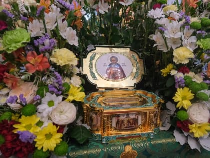 ПРИГЛАШАЕМ ВОЛОНТЕРОВ НА ВРЕМЯ ВСТРЕЧИ МОЩЕЙ ПРП. СЕРГИЯ