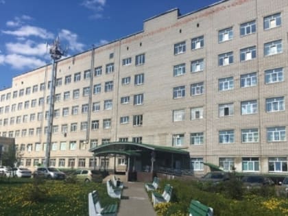 В отделениях ярославской детской больницы температура опустилась до 17 градусов