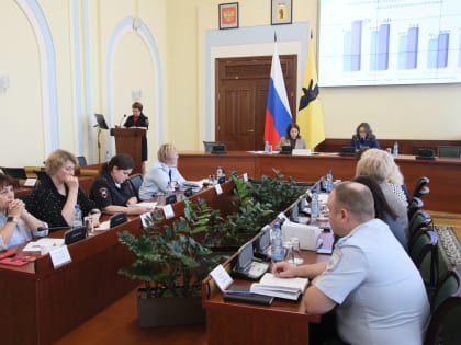 Запрет на нахождение детей в кальянных обсудили в правительстве Ярославской области