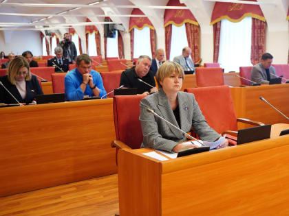 Представителем регионального Управления Минюста России  принято участие в рассмотрении значимых законодательных инициатив комитетами Ярославской областной Думы