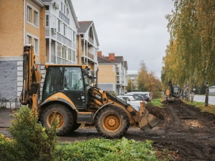 В Рыбинске начали ремонт тротуара на проспекте Серова