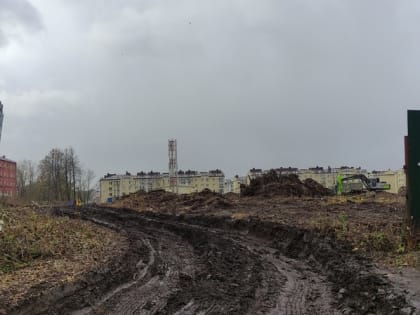 Дорогу к храму Иоанна Златоуста в Ярославле разбивают строительные самосвалы