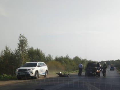 Автоледи не заметила мотоцикл: в ДТП под Рыбинском пострадал байкер