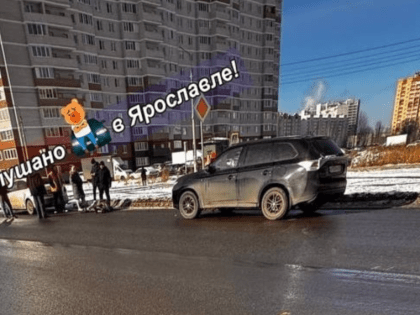 Иномарка сбила пенсионерку при переходе дороги в Ярославле