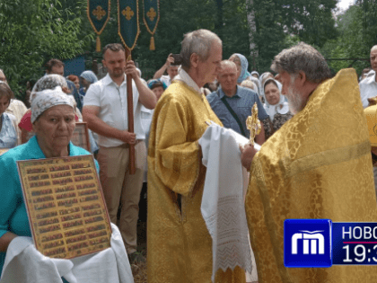 Сегодня - престольный праздник в Петропавловском храме в Ярославле
