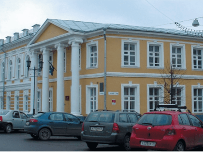 Бывшую гостиницу «Столбы» в центре Ярославля ждет ремонт