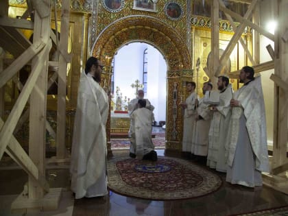 АРХИЕРЕЙСКОЕ БОГОСЛУЖЕНИЕ В РОЖДЕСТВЕНСКИЙ СОЧЕЛЬНИК. УСПЕНСКИЙ КАФЕДРАЛЬНЫЙ СОБОР