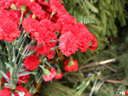 Дома ждали двое деток: в Ярославле похоронили 47-летнего контрактника, погибшего в СВО