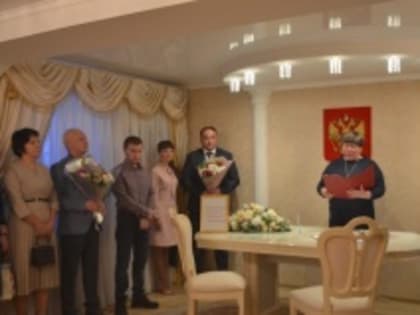 Сегодня 60-летие совместной жизни празднует семейная пара Чащенковых