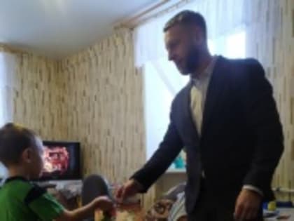 Миссию добрых волшебников взяли на себя и главы поселений, присоединившись к доброй новогодней акции