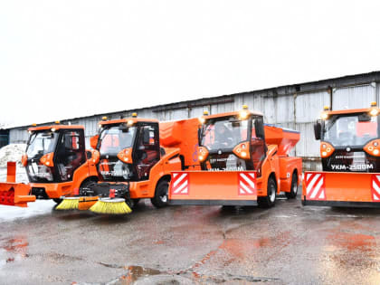 Артём Молчанов ознакомился с новой уборочной техники