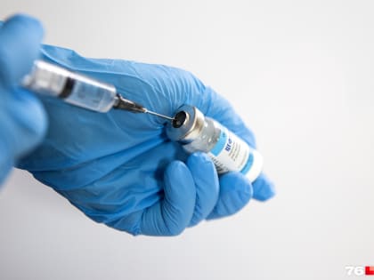 Когда будет уже поздно: в Минздраве рассказали о старте вакцинации от новой волны COVID-19