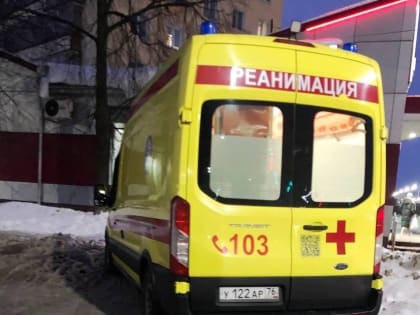 «Тебе ковровую дорожку постелить?»: в Ярославле медики нагрубили пациенту на глазах у депутата