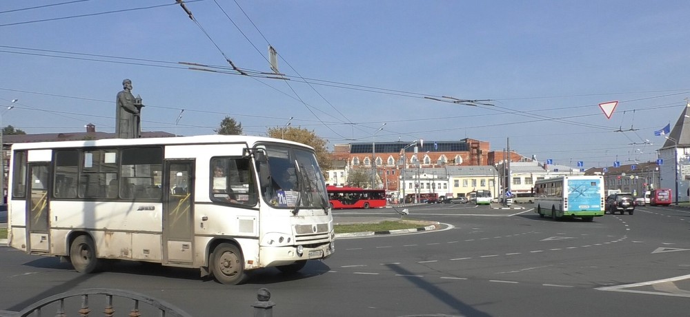 Ярославль платные. Разворотное кольцо для общественного транспорта. Автомобильный транспорт в Ярославской области. Разворотное кольцо Пушкина. Ярославль транспорта нет.