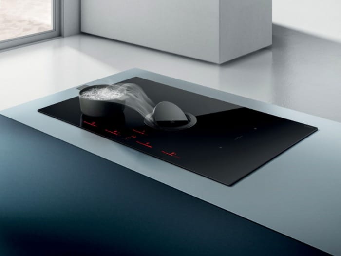 A hood that does not need to be raised. The ultimate solution for invisible open kitchens. Example 2.