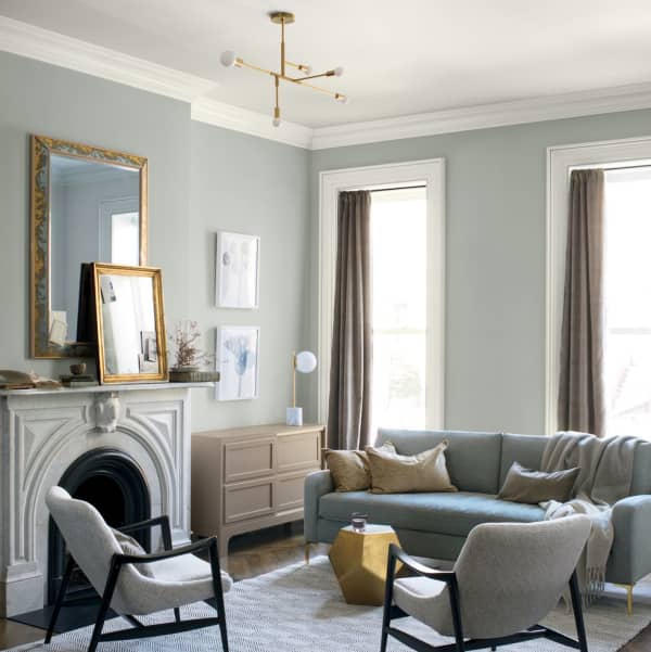 Metropolitan, colour of the year 2019 for Benjamin Moore.