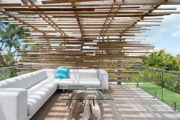 The patio of Villa Islander.