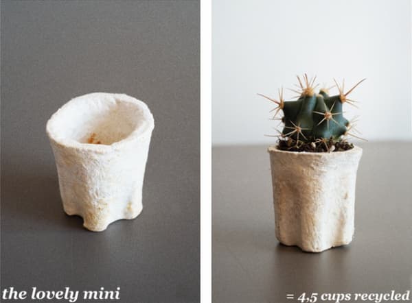 The Lovely mini vase, made upcycling 4.5 coffee cups.