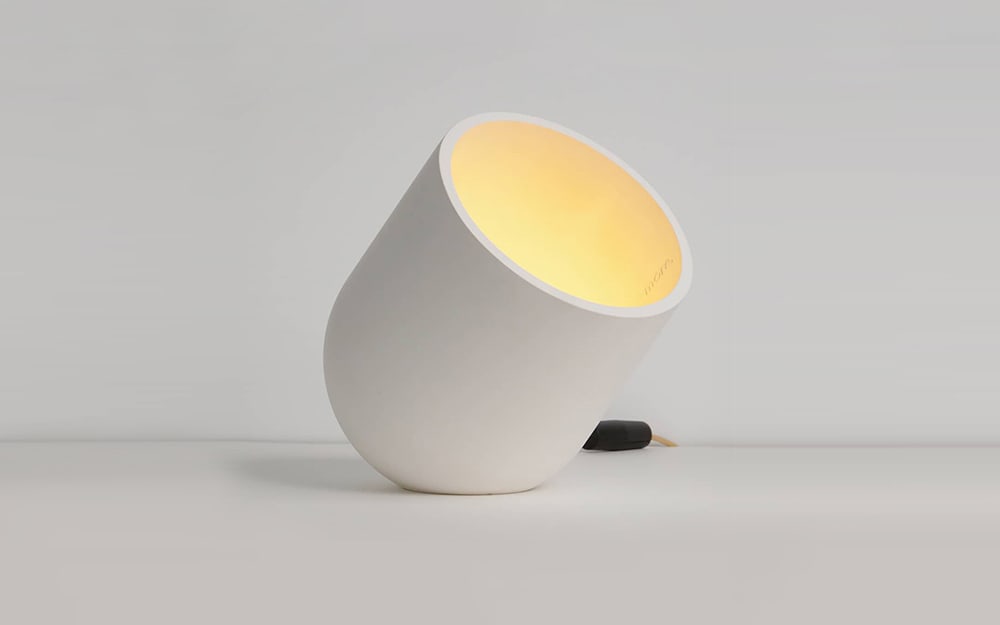 Minimal white table lamp.<span class="sr-only"> (opened in a new window/tab)</span>