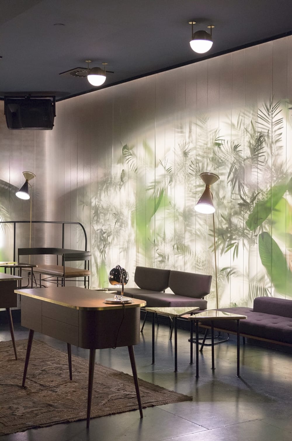 Frosted glass wall showing the texture of plants placed behind it.<span class="sr-only"> (opened in a new window/tab)</span>