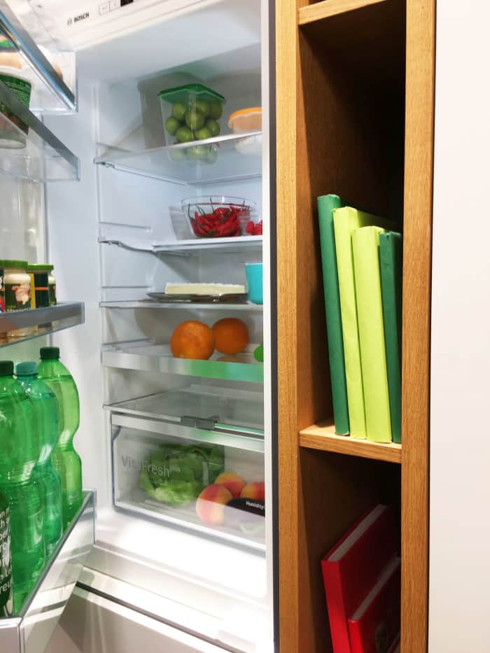 The fridge of an invisible kitchen looks like a fridge just when it's open.