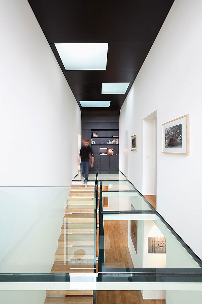 Glass floor, great option to create a sense of risk in a biophilic design.
