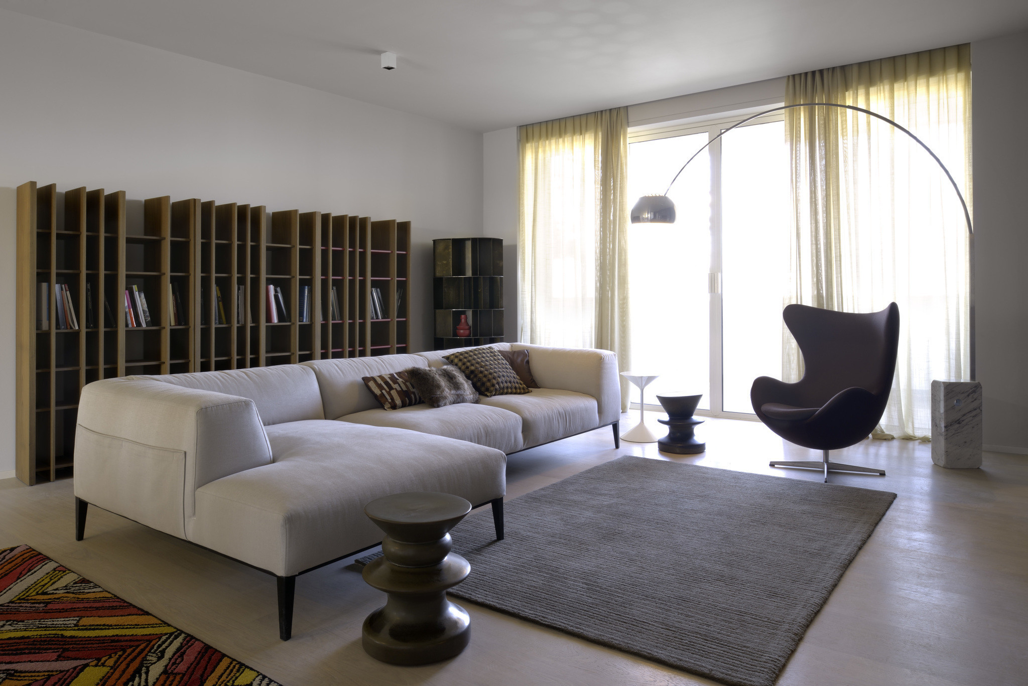 Biophilic interior design in CityLife, living room.