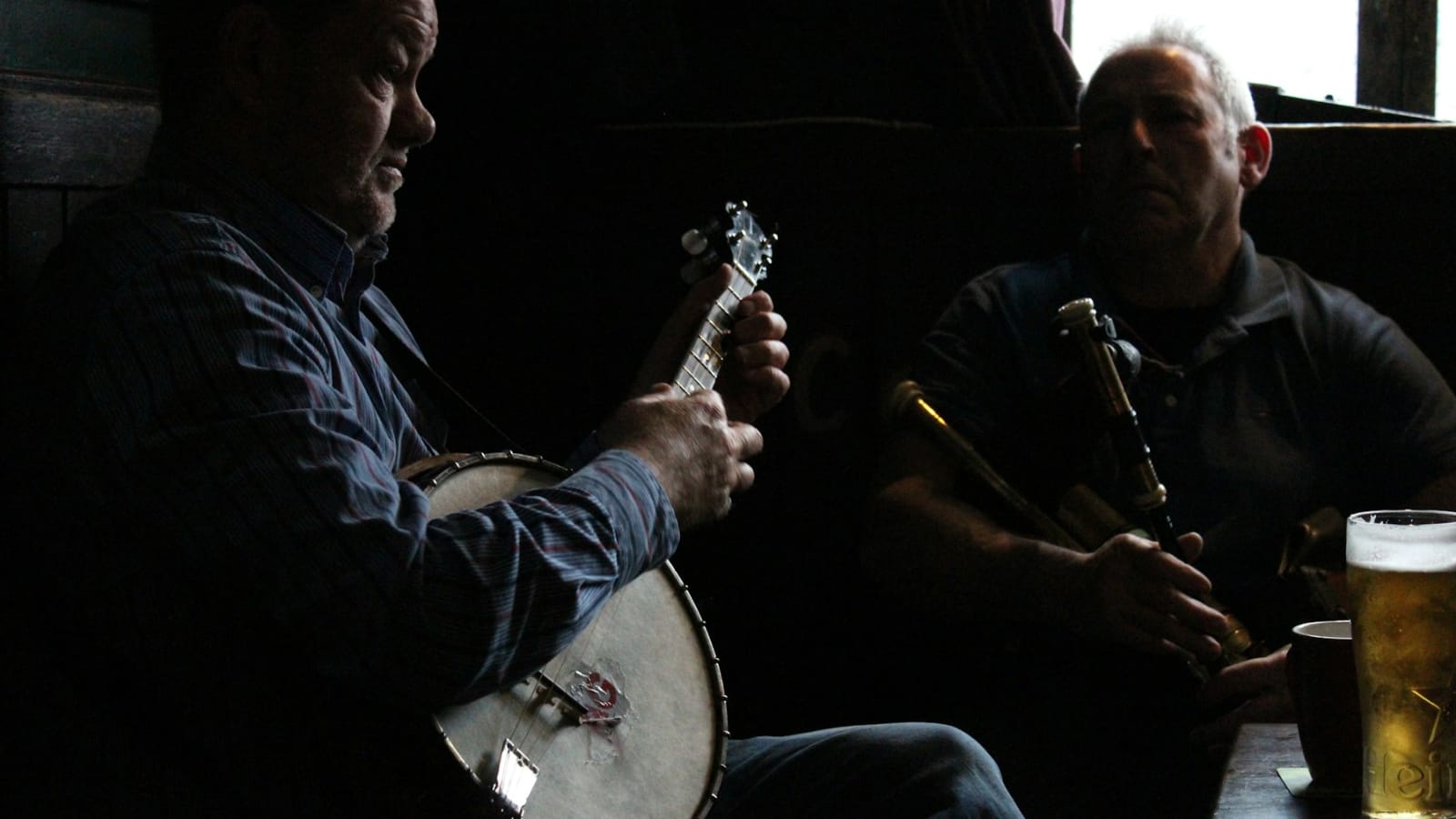 Traditional Irish music and welcoming pub culture