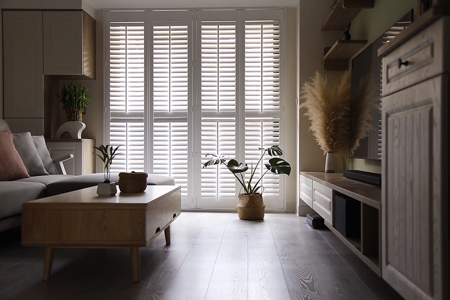 客廳百葉窗-shutters