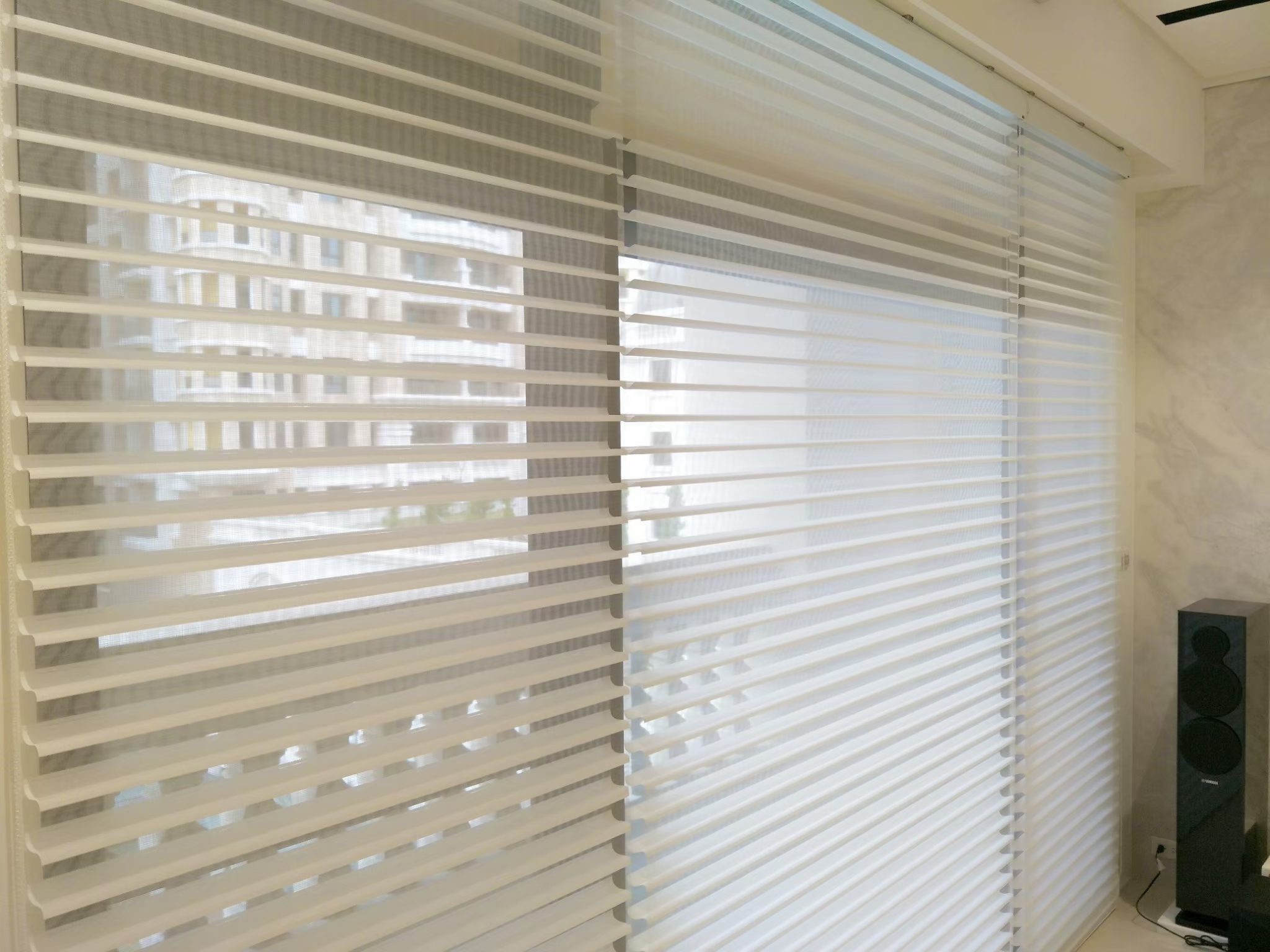Hunter Douglas  Silhouette