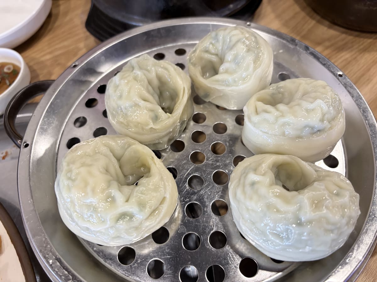 봉천설렁탕 왕만두 5알 찜통