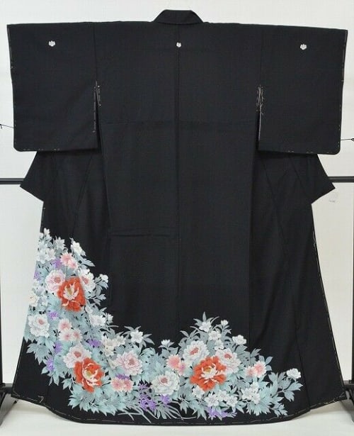 Аренда платья Кимоно «Цветы» в Москве — Прокат от Кет