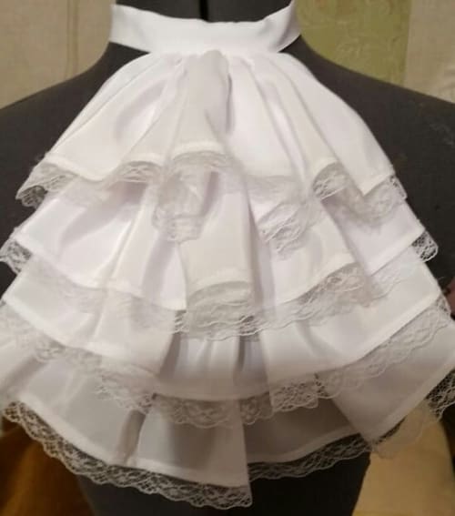 Аренда платья Жабо «Белое большое» в Москве — Прокат от Кет