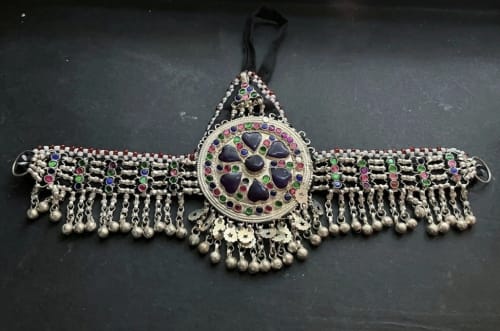 Аренда платья Пакистанское украшение на голову Силсила в Москве — Прокат от Кет