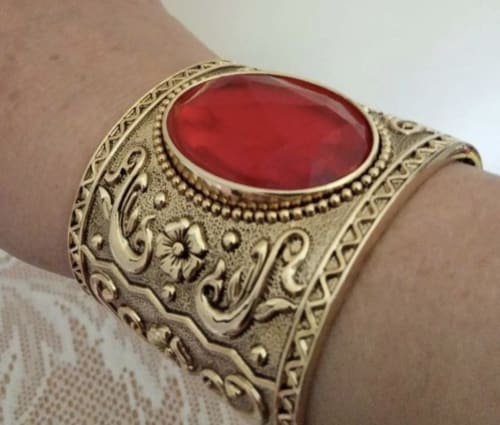 Аренда платья Винтажный браслет, 90-е в Москве — Прокат от Кет