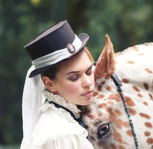 Аренда платья Цилиндр ручной работы, коричневый в Москве — Прокат от Кет