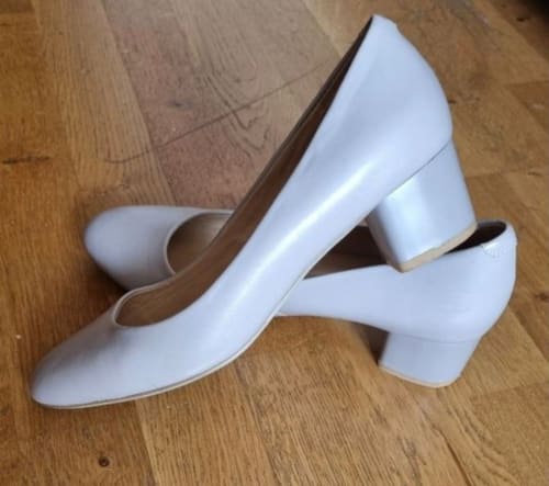 Аренда платья Бежевые туфли из нат в Москве — Прокат от Кет