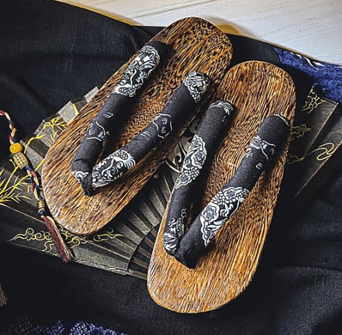 Аренда платья мужские гета 45 размер в Москве — Прокат от Кет