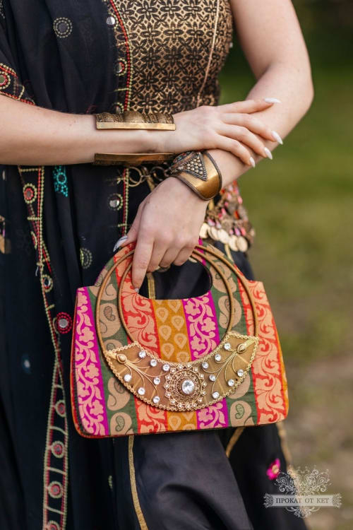 Аренда платья Индийская сумка в Москве — Прокат от Кет