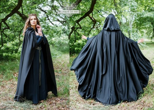 Аренда платья Плащ атласный "Чёрный" в Москве — Прокат от Кет