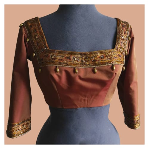 Аренда платья Топ чоли с вышивкой в Москве — Прокат от Кет