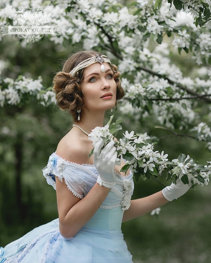 Бальное платье "Голубой турнюр" - фото 2